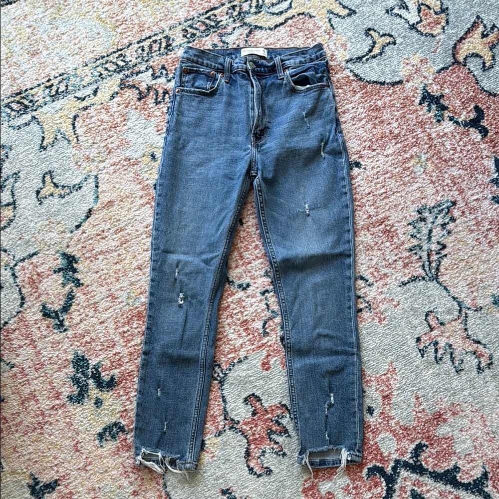 Distressed Skinny Jeans